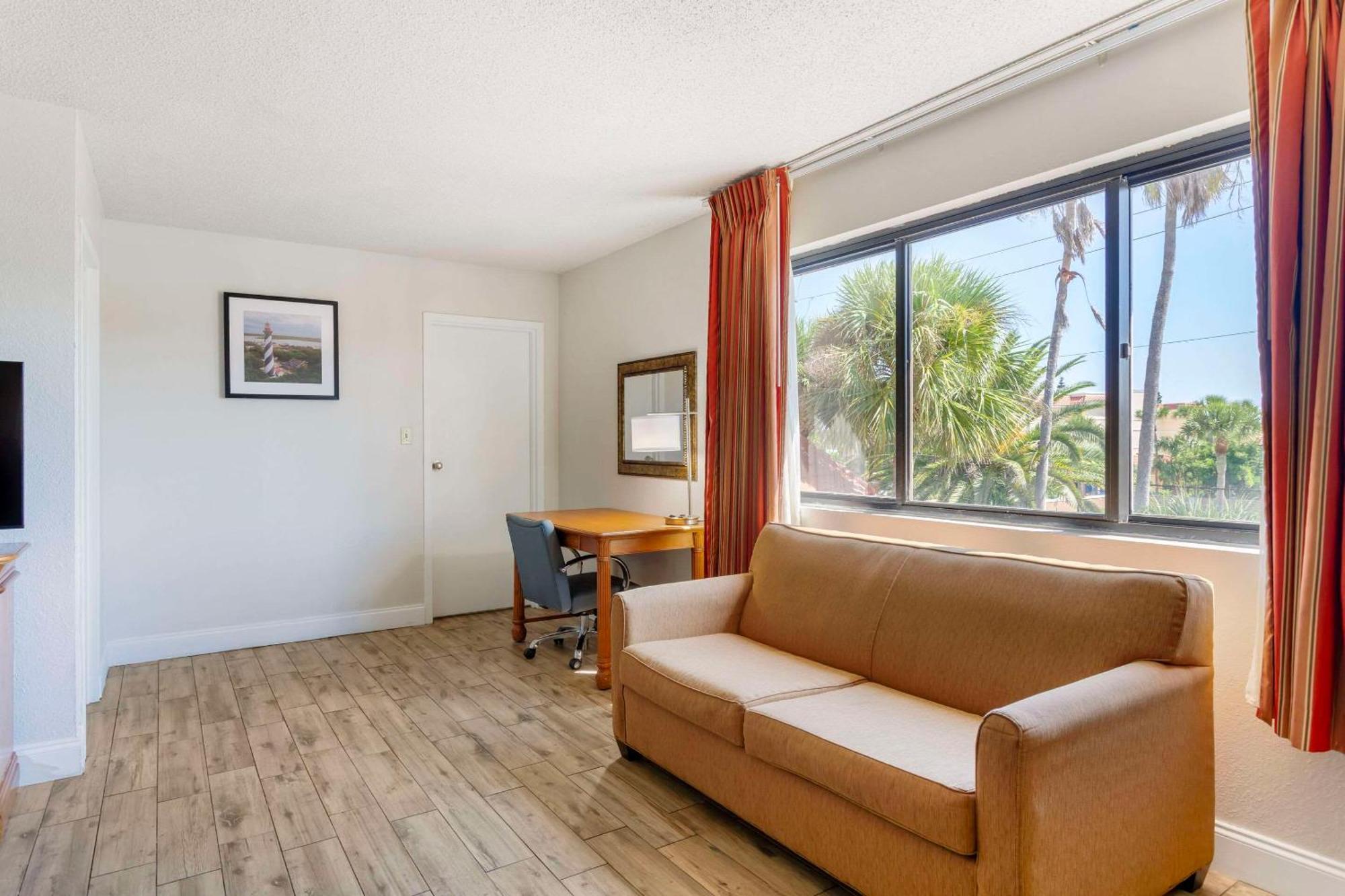Quality Inn & Suites St Augustine Beach Area St. Augustine Beach エクステリア 写真
