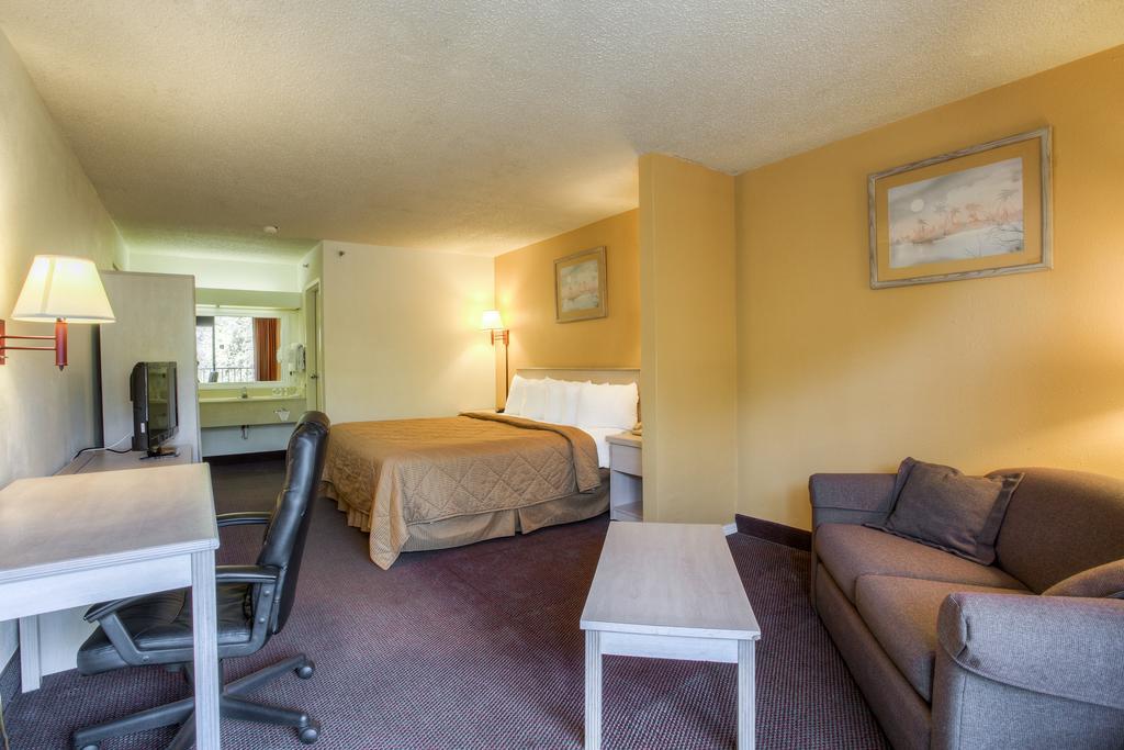 Quality Inn & Suites St Augustine Beach Area St. Augustine Beach エクステリア 写真