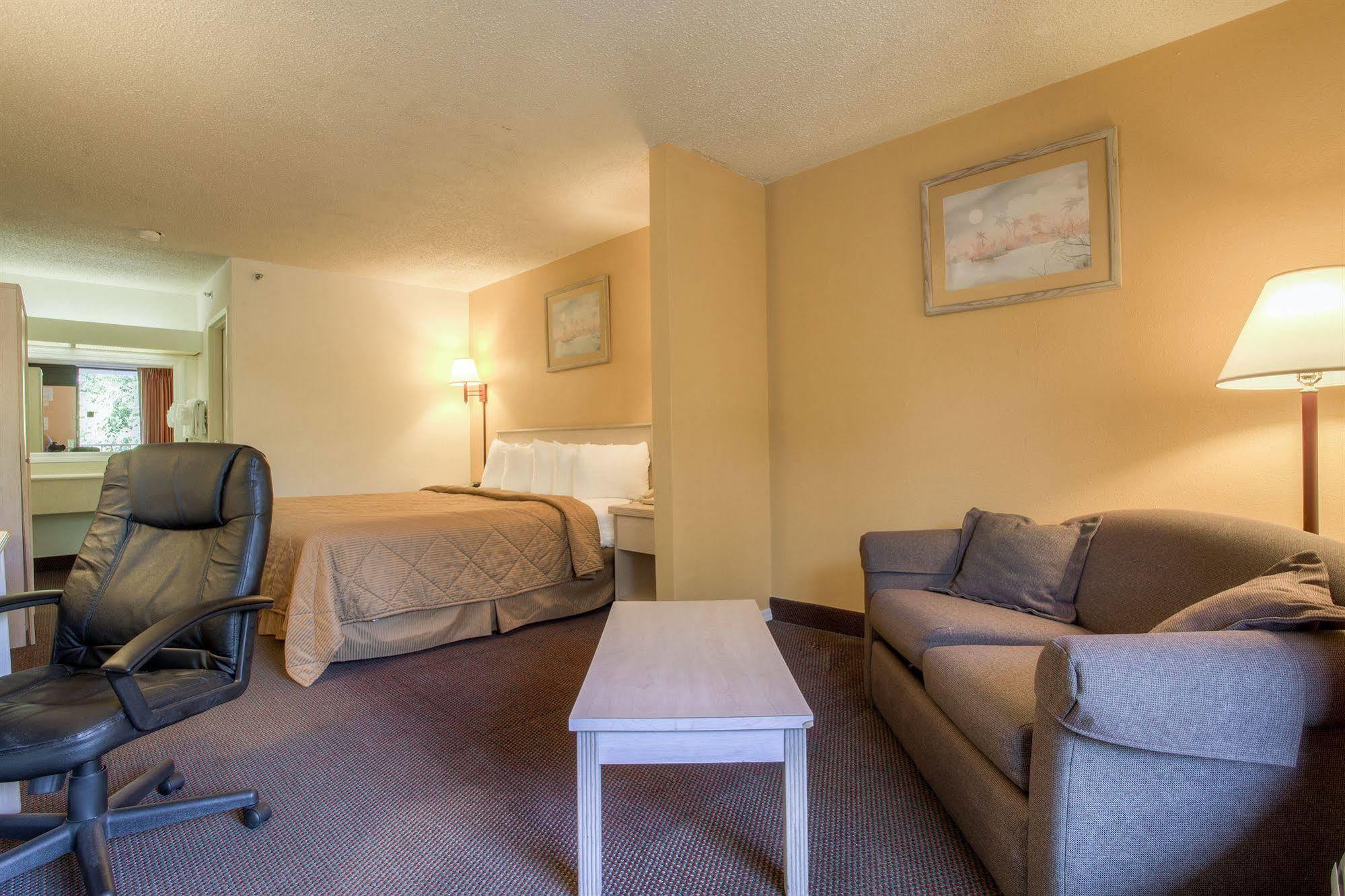 Quality Inn & Suites St Augustine Beach Area St. Augustine Beach エクステリア 写真
